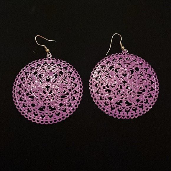 Purple Lace-like Round Dangly  Earrings - Picture 7 of 17
